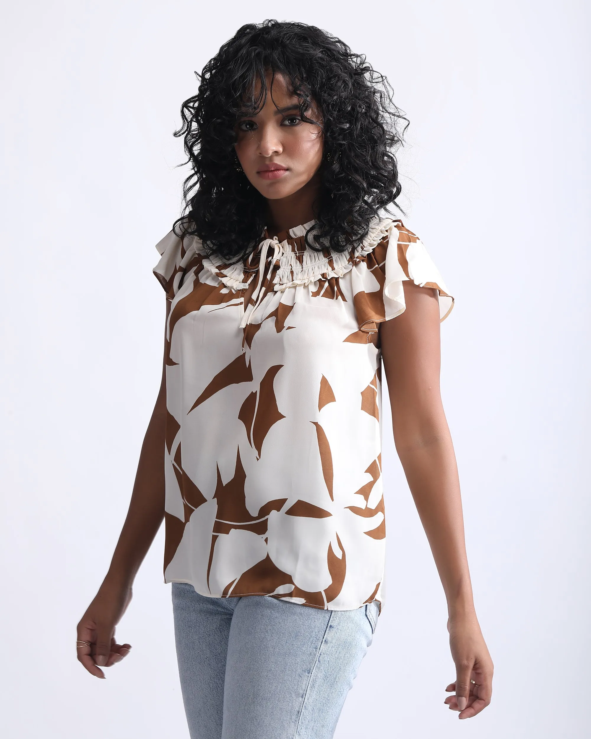 RUCHED NECK PRINTED TOP